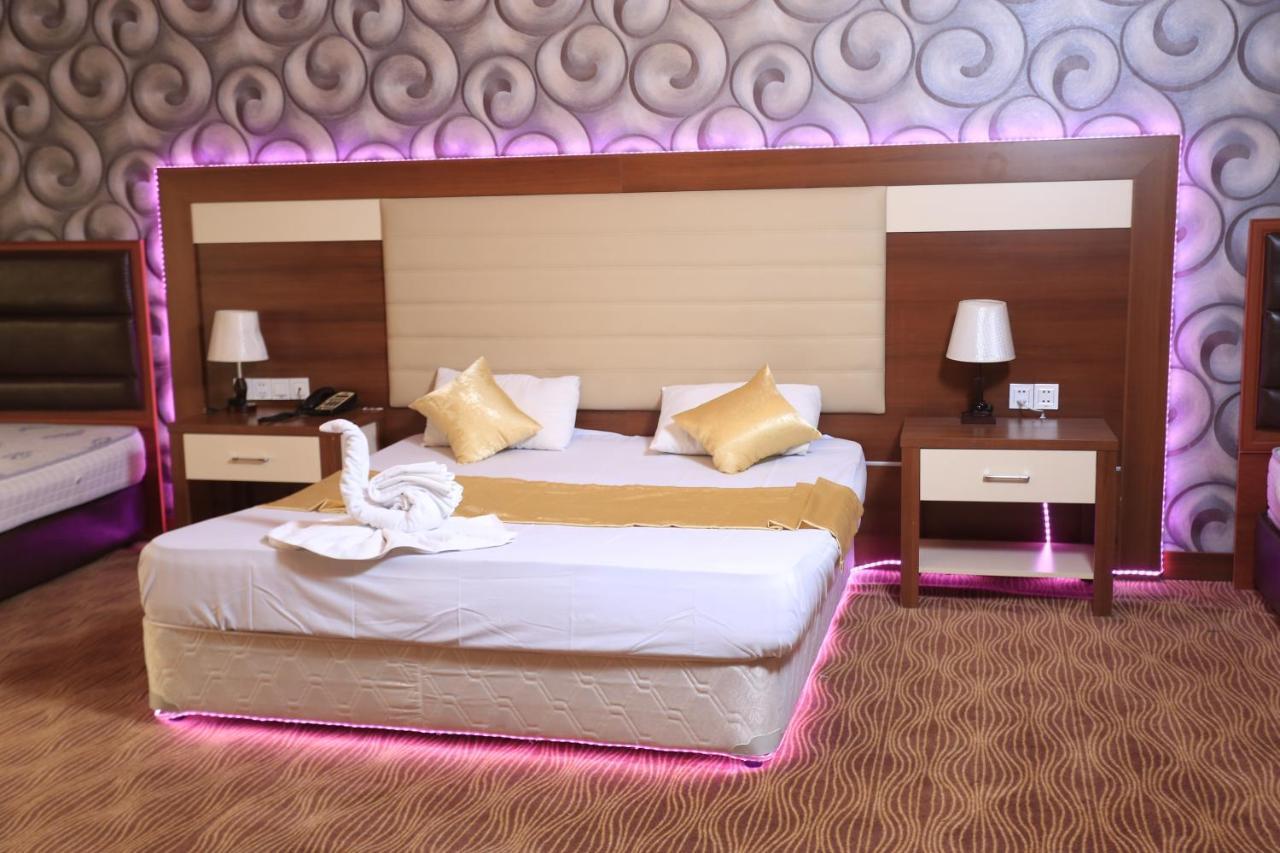 Mont Inn Hotel Баку Екстериор снимка
