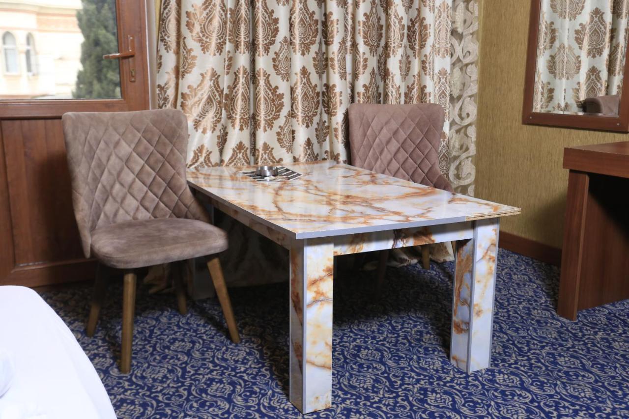 Mont Inn Hotel Баку Екстериор снимка
