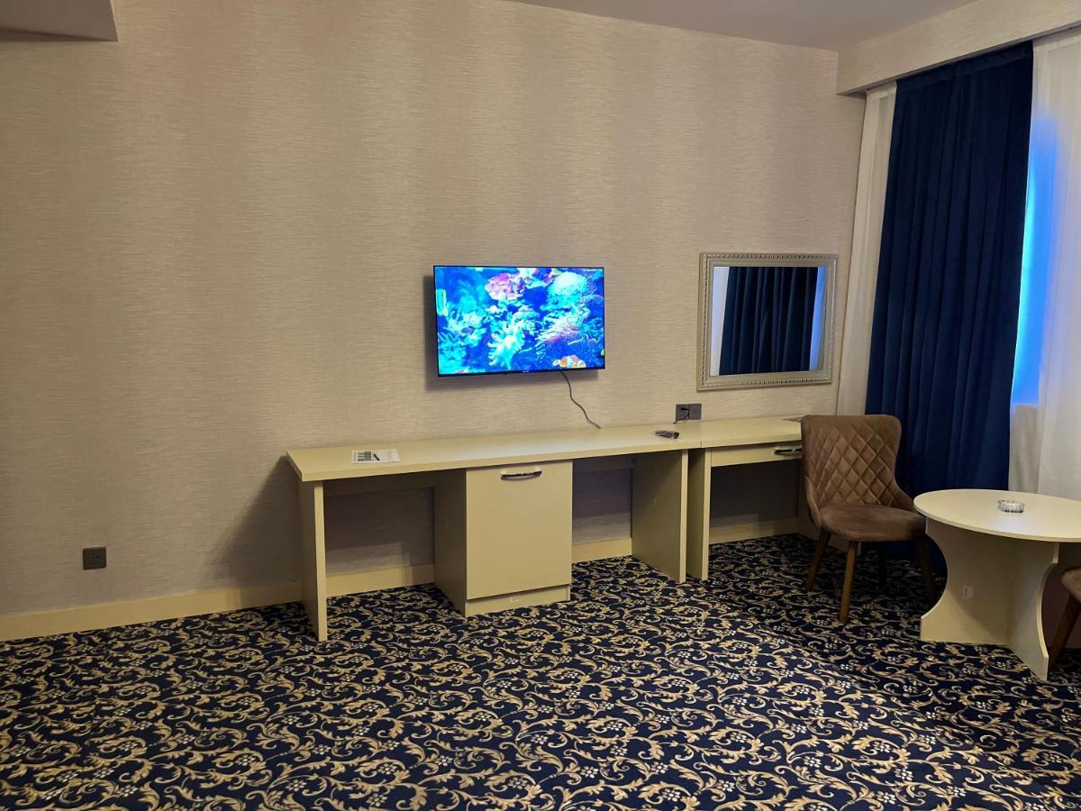 Mont Inn Hotel Баку Екстериор снимка
