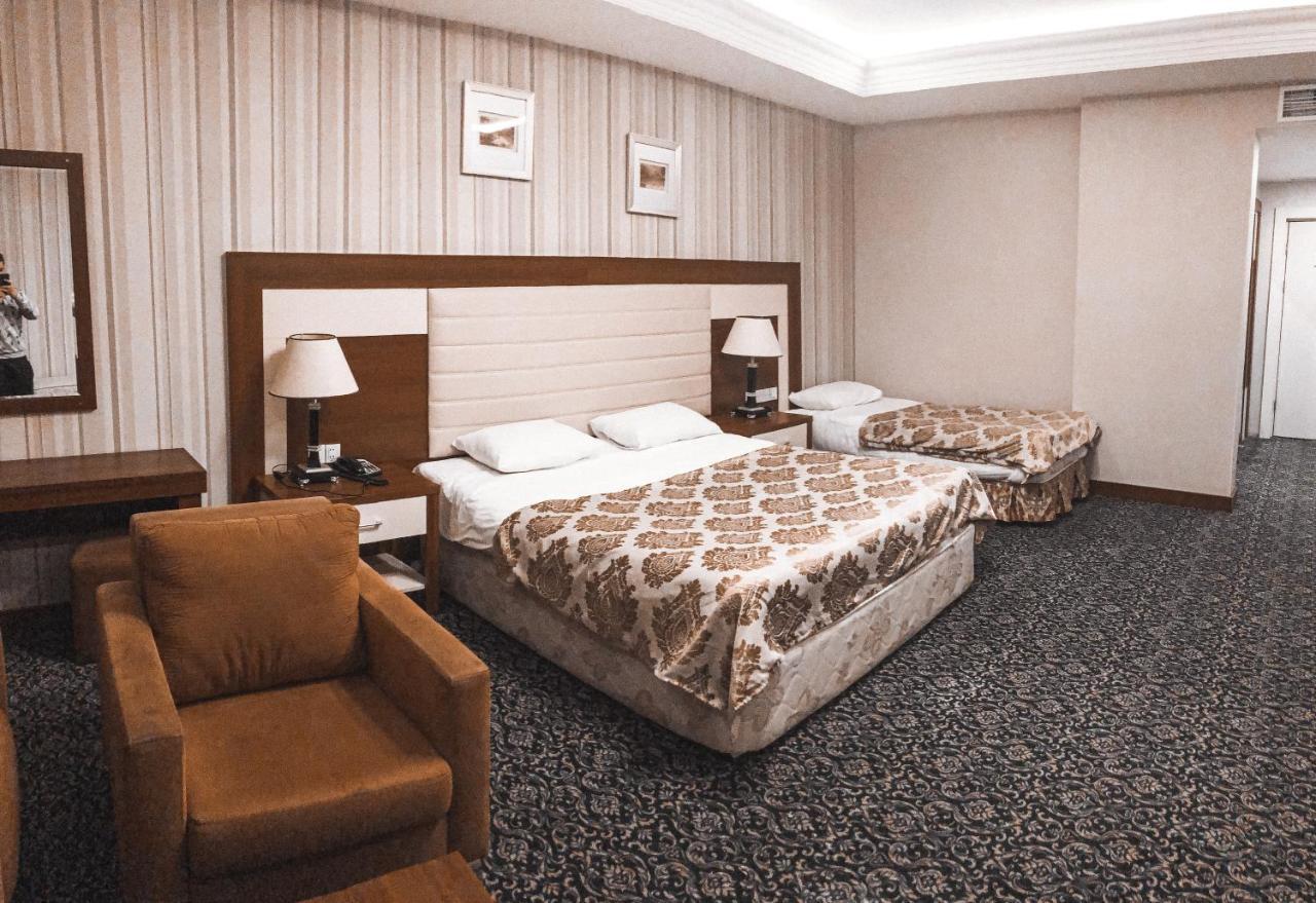 Mont Inn Hotel Баку Екстериор снимка