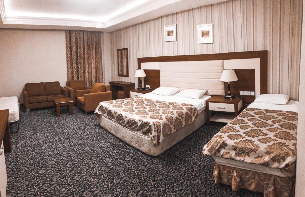 Mont Inn Hotel Баку Екстериор снимка