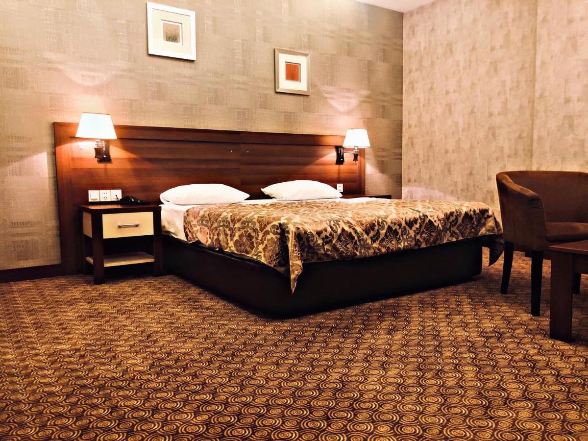 Mont Inn Hotel Баку Екстериор снимка