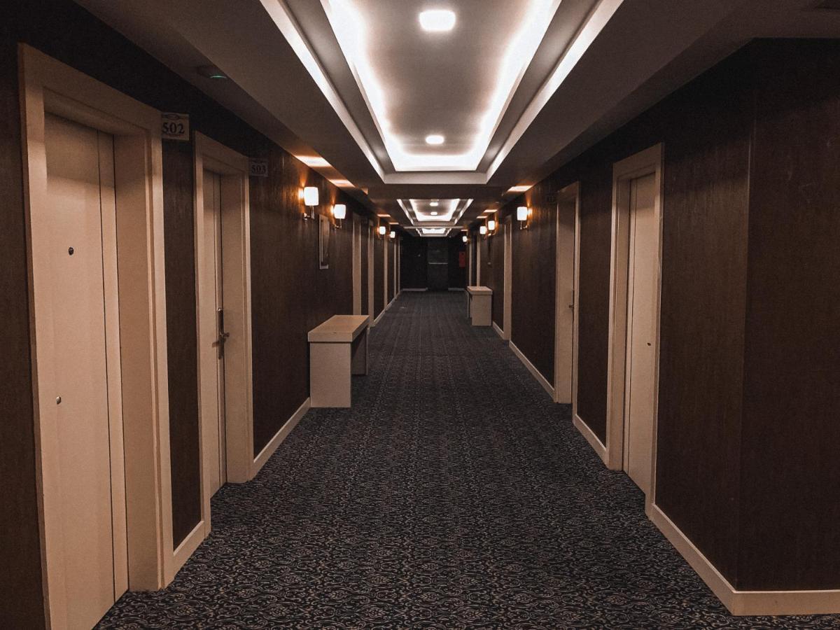 Mont Inn Hotel Баку Екстериор снимка